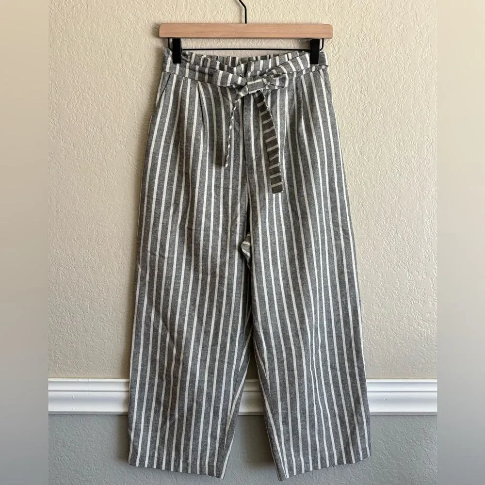 Heartloom Pinstripe Cropped Pants Medium